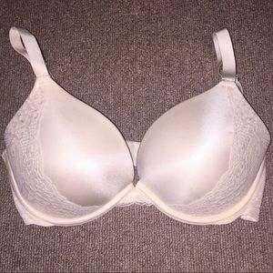 White lace push up  bra